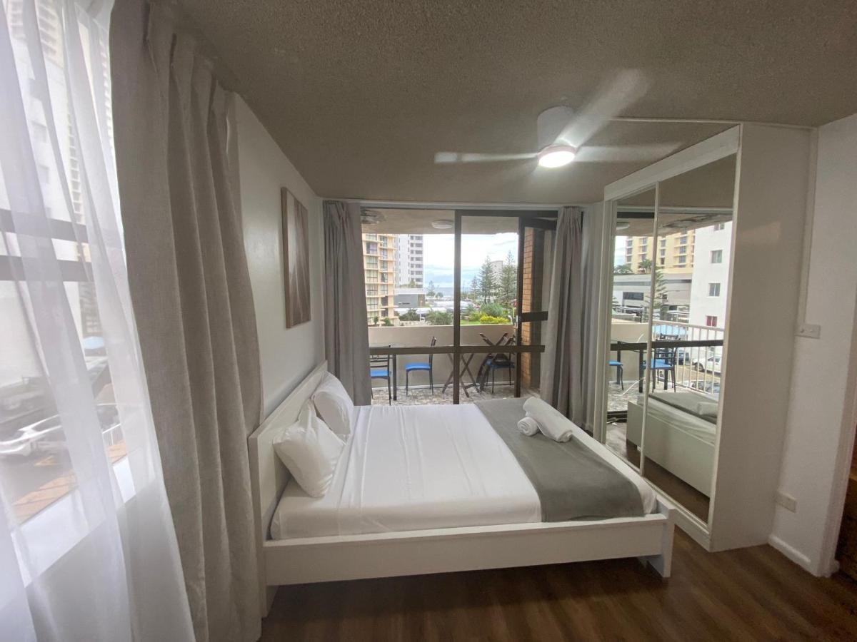 Surfers Holiday Apartments Gold Coast Eksteriør bilde